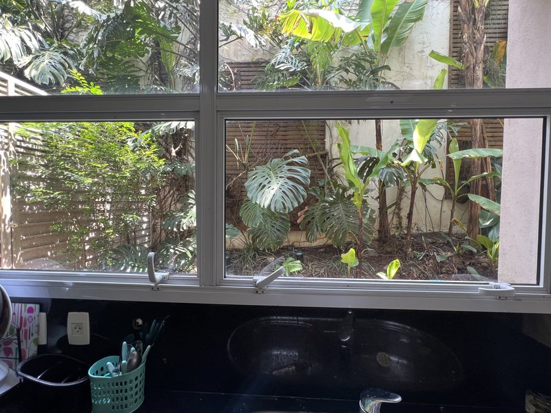 CASA A VENDA – LINDA – 402m2 – SOLAR - LUXO COM CUSTO-BENEFÍCIO Rua Aziz Nader São Paulo - 