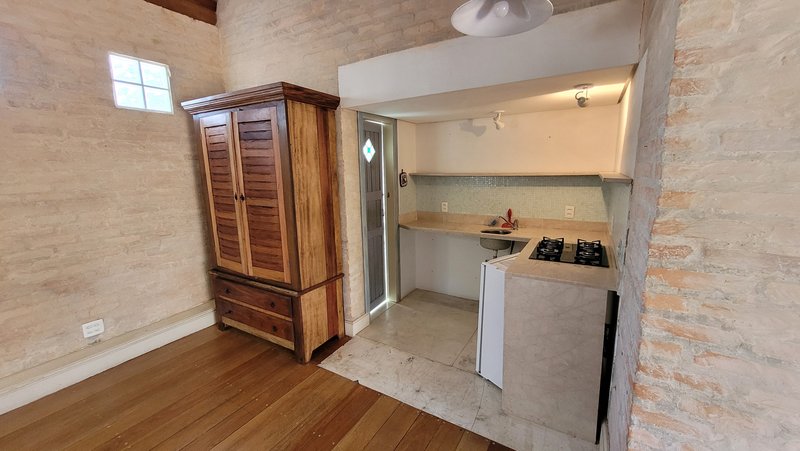 CASA A VENDA – AMPLA ESTILO PROVENÇAL – 600m2 – SOLAR - LUXO COM SUSTENTABILIDADE Avenida Professor Rubens Gomes de Souza São Paulo - 