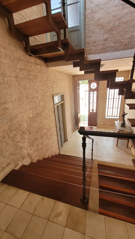CASA A VENDA – AMPLA ESTILO PROVENÇAL – 600m2 – SOLAR - LUXO COM SUSTENTABILIDADE Avenida Professor Rubens Gomes de Souza São Paulo - 