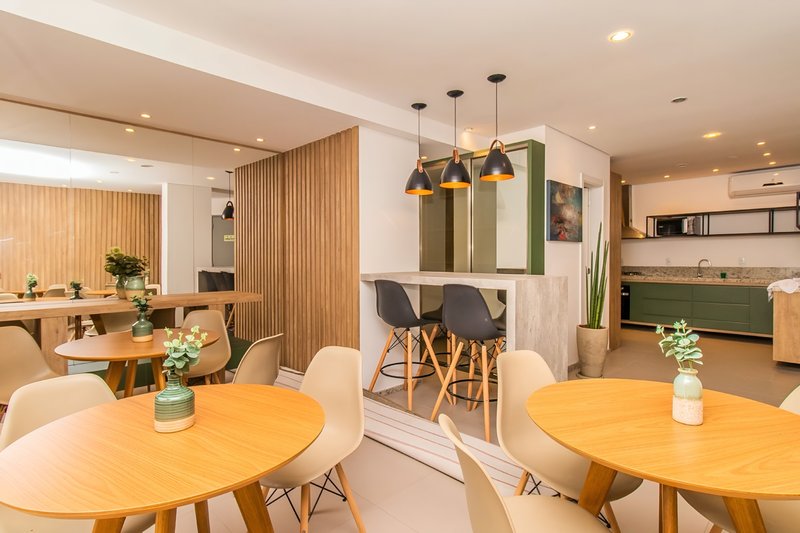 R$ 990.000 - LINDO APARTAMENTO - SEMIMOBILIADO - 80M2 - 2 SUÍTES - VISTA - 2 VAGAS Avenida Lageado Porto Alegre - 