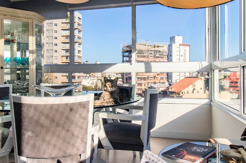 R$ 990.000 - LINDO APARTAMENTO - SEMIMOBILIADO - 80M2 - 2 SUÍTES - VISTA - 2 VAGAS Avenida Lageado Porto Alegre - 