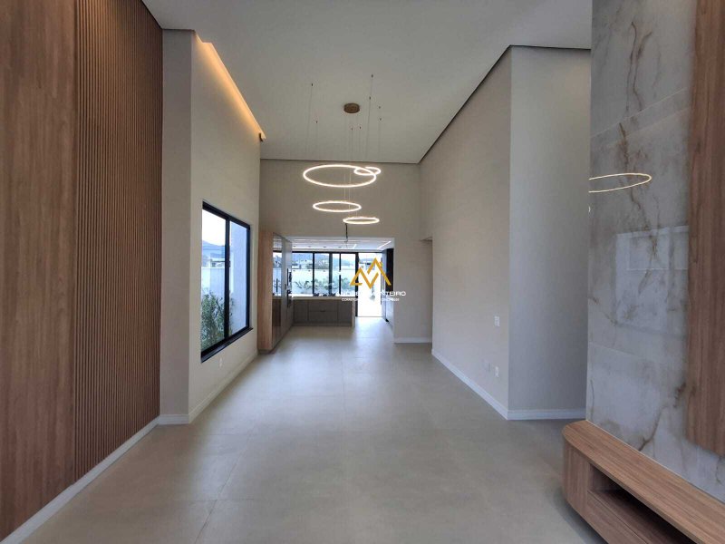 Casa com 3 quartos, 1 Suíte à venda, 186 m² por R$ 1.490.000 - Alphaville 2 - Maricá/RJ Rodovia Ernani Do Amaral Peixoto, Nº S/N - Km 15.5 Maricá - 