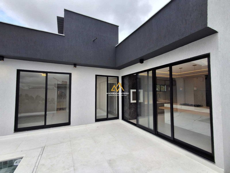 Casa com 3 quartos, 1 Suíte à venda, 186 m² por R$ 1.490.000 - Alphaville 2 - Maricá/RJ Rodovia Ernani Do Amaral Peixoto, Nº S/N - Km 15.5 Maricá - 