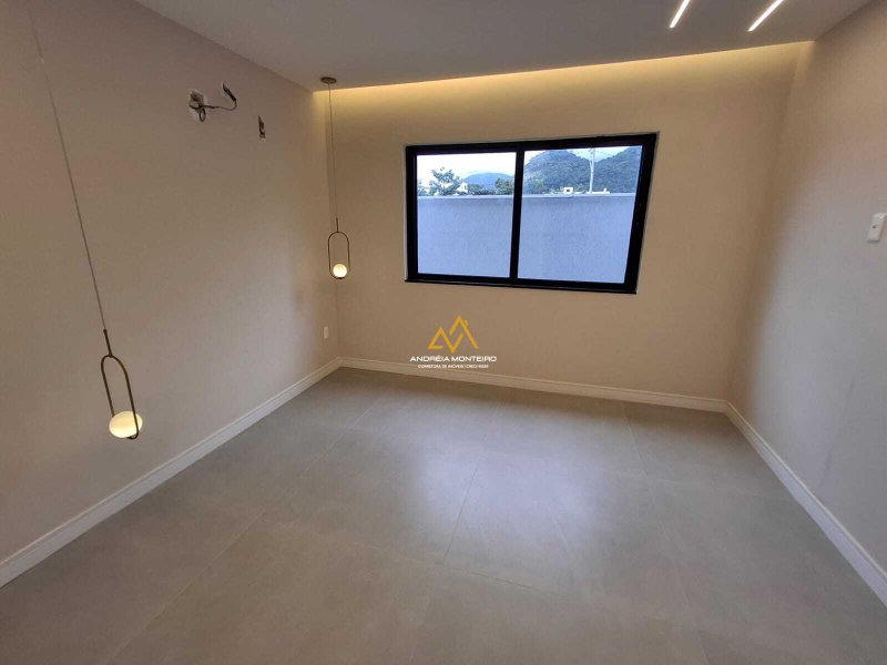 Casa com 3 quartos, 1 Suíte à venda, 186 m² por R$ 1.490.000 - Alphaville 2 - Maricá/RJ Rodovia Ernani Do Amaral Peixoto, Nº S/N - Km 15.5 Maricá - 