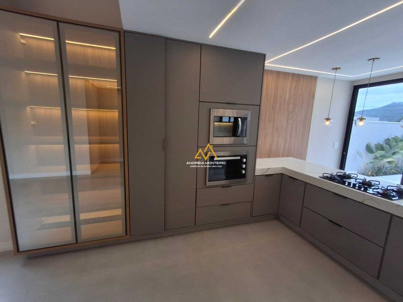 Casa com 3 quartos, 1 Suíte à venda, 186 m² por R$ 1.490.000 - Alphaville 2 - Maricá/RJ Rodovia Ernani Do Amaral Peixoto, Nº S/N - Km 15.5 Maricá - 