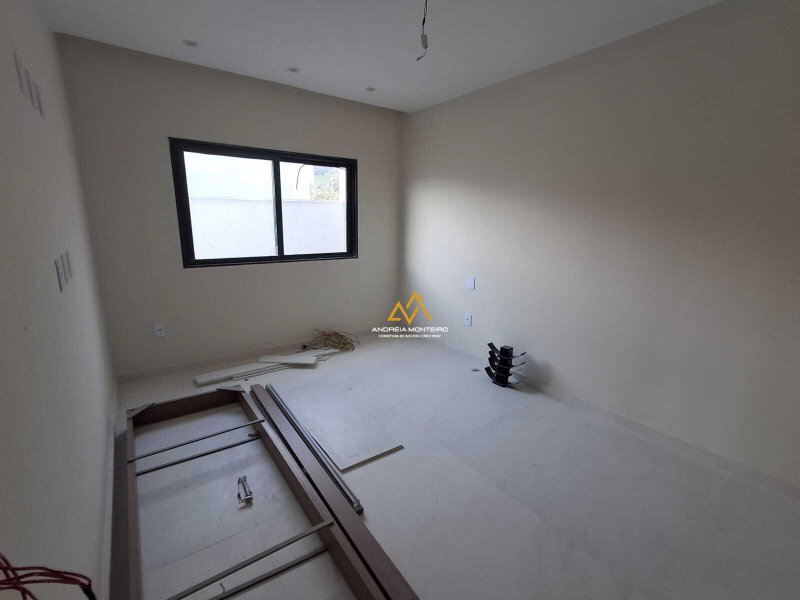 Casa com 3 dormitórios à venda, 256 m² por R$ 1.700.000,00 - Alphaville 2 - Maricá/RJ Rodovia Ernani Do Amaral Peixoto, Nº S/N - Km 15.5 Maricá - 
