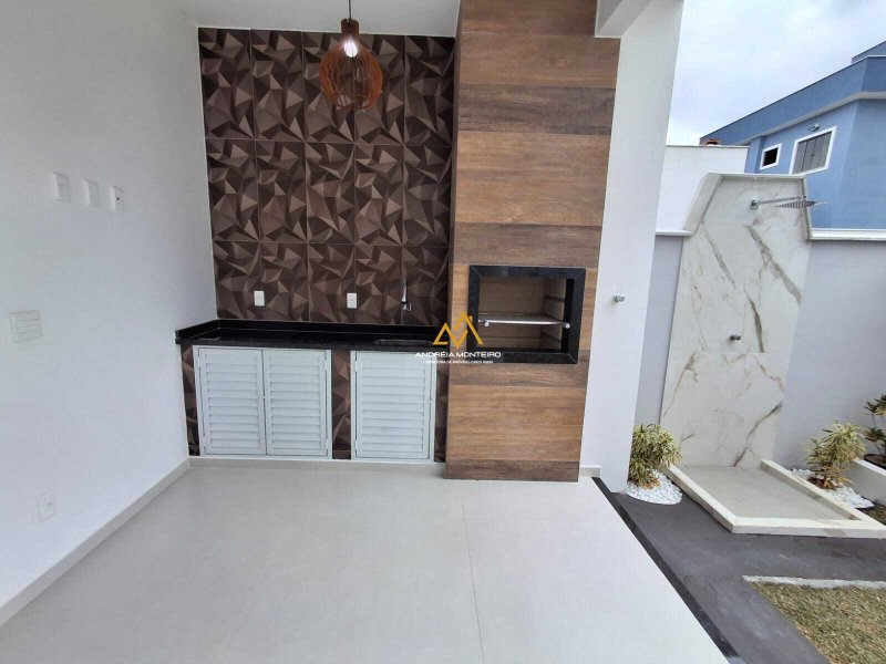 Casa com 3 dormitórios à venda, 130,m² por R$ 640.000 -Cond. Dom Village- Ubatiba - Maricá Rodovia. Vereador Oldemar Guedes Figueiredo Maricá - 