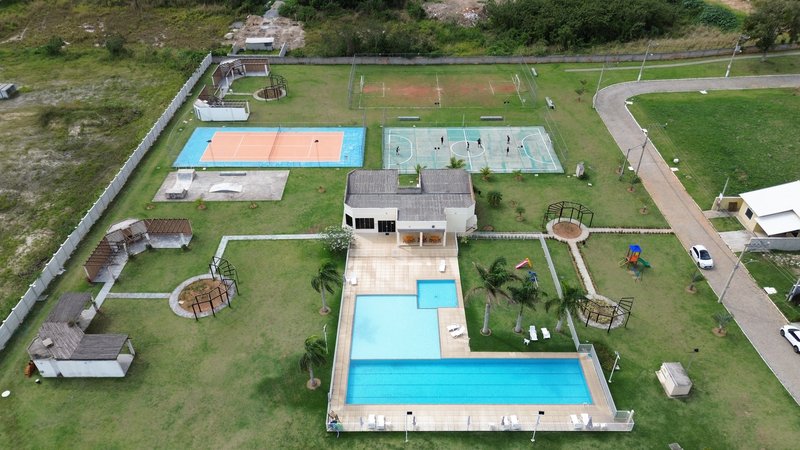 Casa com 3 dormitórios à venda, 130,m² por R$ 640.000 -Cond. Dom Village- Ubatiba - Maricá Rodovia. Vereador Oldemar Guedes Figueiredo Maricá - 