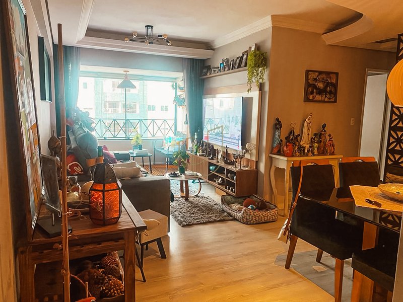 Apartamento com 3 Dormitórios no Condomínio Edifício Place Athenee Rua Benedito Osvaldo Lecques São José dos Campos - 