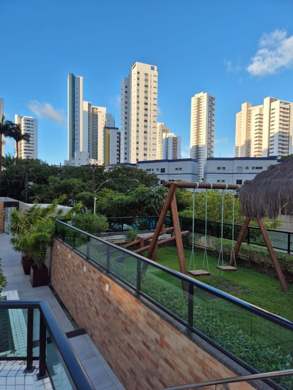 Apartamento à venda com 4 quartos sendo 4 suítes, 158m² área útil por R$ 1.700.000,00 Rua Tenente João Cícero Recife - 