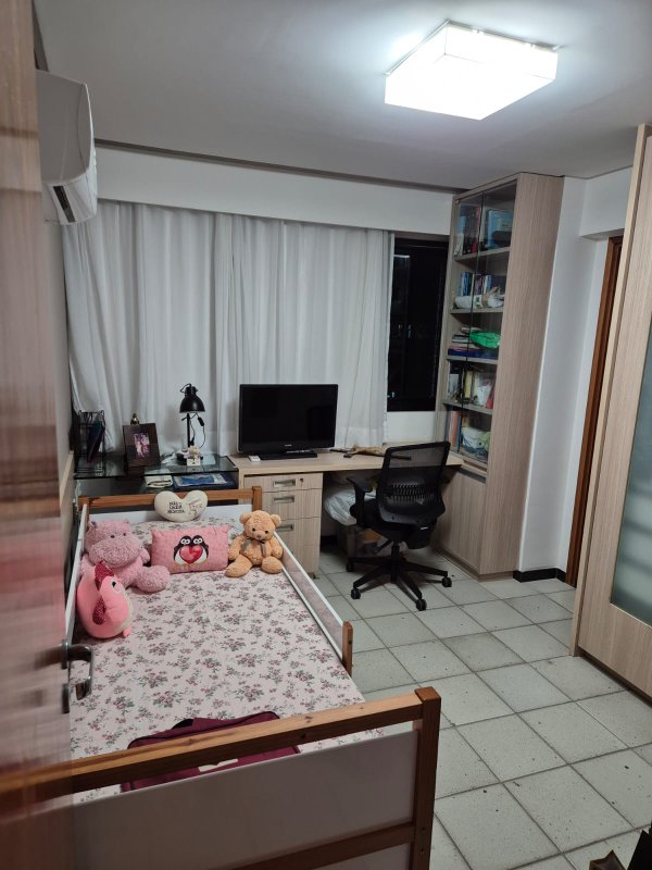 Apartamento à venda com 4 quartos sendo 4 suítes, 158m² área útil por R$ 1.700.000,00 Rua Tenente João Cícero Recife - 
