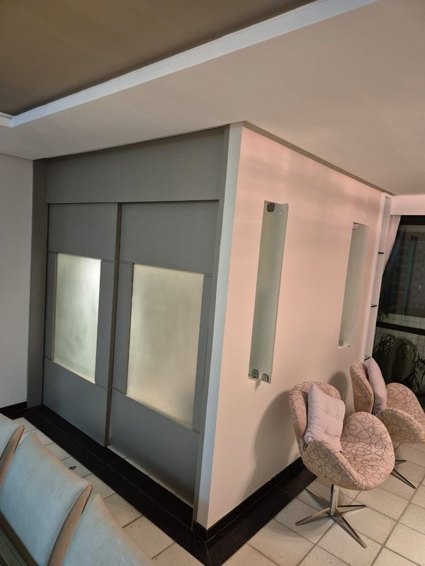 Apartamento à venda com 4 quartos sendo 4 suítes, 158m² área útil por R$ 1.700.000,00 Rua Tenente João Cícero Recife - 