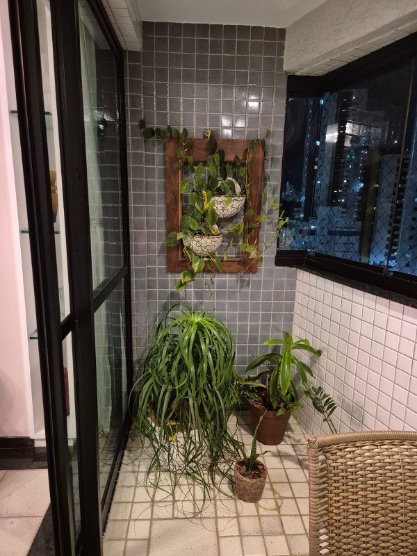 Apartamento à venda com 4 quartos sendo 4 suítes, 158m² área útil por R$ 1.700.000,00 Rua Tenente João Cícero Recife - 