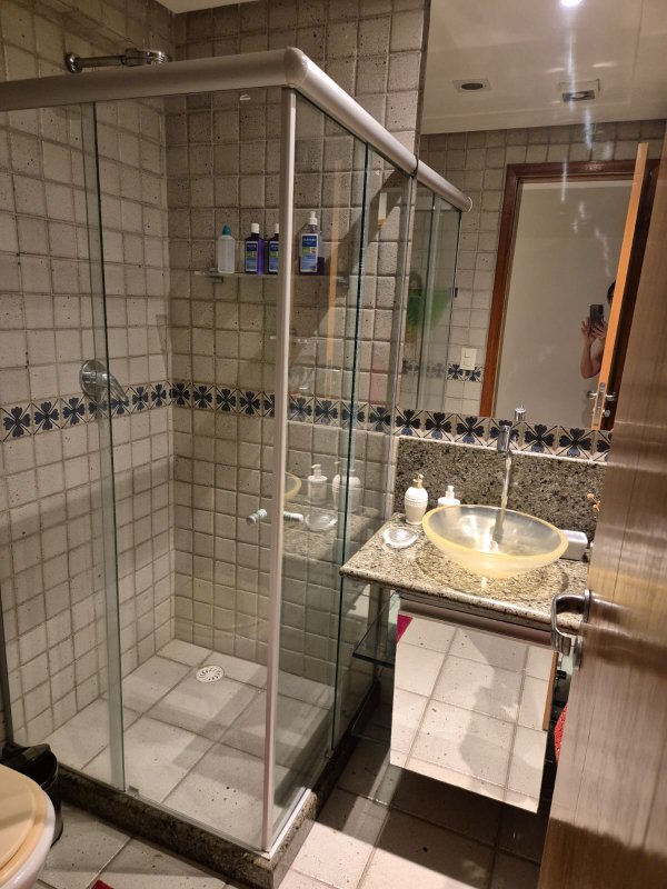 Apartamento à venda com 4 quartos sendo 4 suítes, 158m² área útil por R$ 1.700.000,00 Rua Tenente João Cícero Recife - 