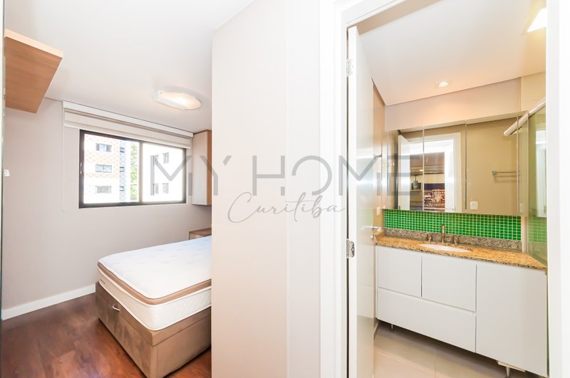 Apartamento á venda no Condomínio Barigui Woodland Rua Tobias de Macedo Júnior Curitiba - 