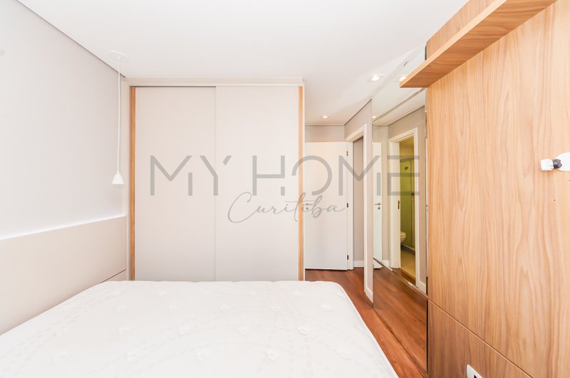 Apartamento á venda no Condomínio Barigui Woodland Rua Tobias de Macedo Júnior Curitiba - 