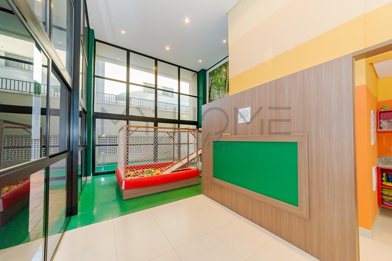Apartamento á venda no Condomínio Barigui Woodland Rua Tobias de Macedo Júnior Curitiba - 