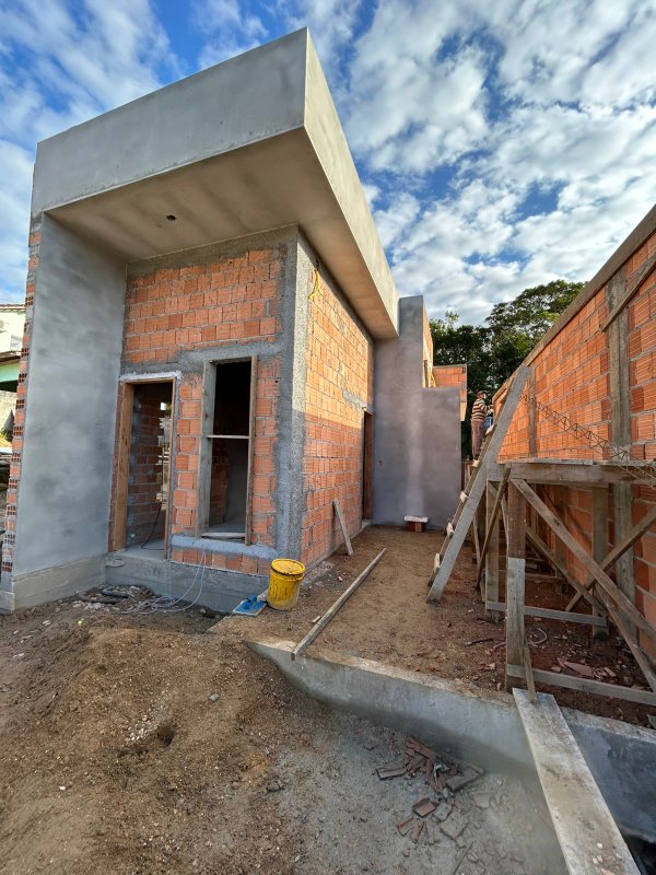 CASA COM 2 DORMITÓRIOS NO LAGEADO BAIXO  Guabiruba - 