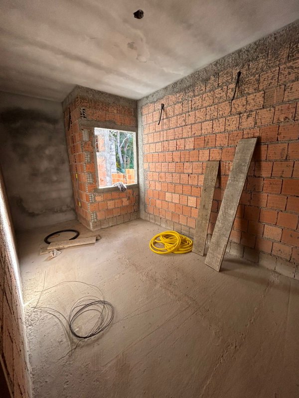CASA COM 2 DORMITÓRIOS NO LAGEADO BAIXO  Guabiruba - 