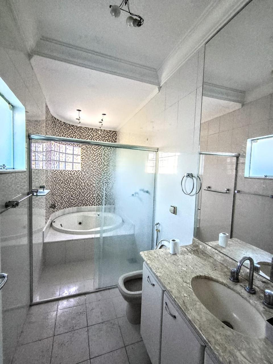 Casa com 4 dormit&oacute;rios &agrave; venda,329 m&sup2; - Condom&iacute;nio Lago Azul Golfe Clube - Ara&ccedil;oiaba - SP Rodovia Raposo Tavares Araçoiaba da Serra - 