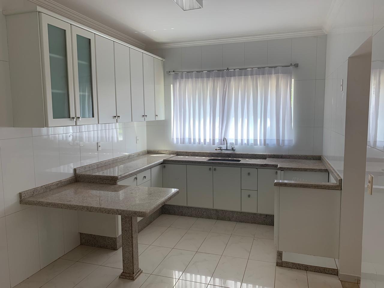 Casa com 4 dormit&oacute;rios &agrave; venda,329 m&sup2; - Condom&iacute;nio Lago Azul Golfe Clube - Ara&ccedil;oiaba - SP Rodovia Raposo Tavares Araçoiaba da Serra - 