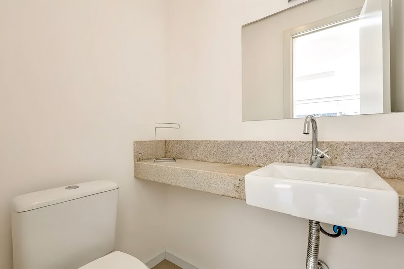 R$ 3.200.000 - PREMIUM - GARDEN - 305M2 - 3 SUÍTES - PISCINA - TERRAÇO - 4 VAGAS Avenida João Obino Porto Alegre - 
