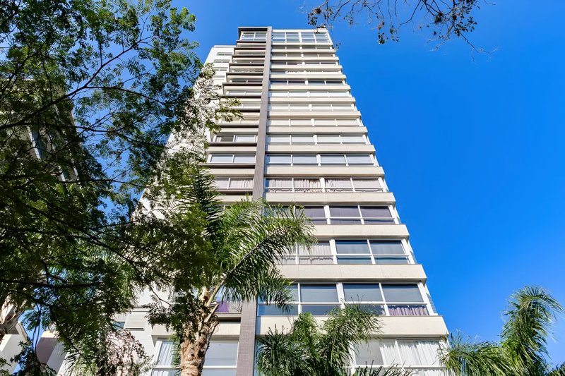 R$ 3.200.000 - PREMIUM - GARDEN - 305M2 - 3 SUÍTES - PISCINA - TERRAÇO - 4 VAGAS Avenida João Obino Porto Alegre - 