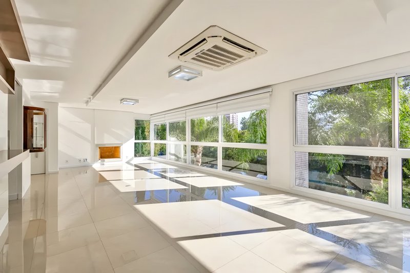 R$ 3.200.000 - PREMIUM - GARDEN - 305M2 - 3 SUÍTES - PISCINA - TERRAÇO - 4 VAGAS Avenida João Obino Porto Alegre - 