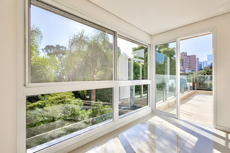 R$ 3.200.000 - PREMIUM - GARDEN - 305M2 - 3 SUÍTES - PISCINA - TERRAÇO - 4 VAGAS Avenida João Obino Porto Alegre - 