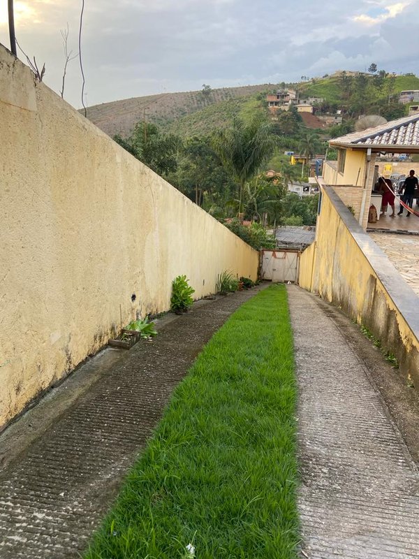 Prédio com várias quitinetes à venda no Mirante da Serra  Igaratá - 