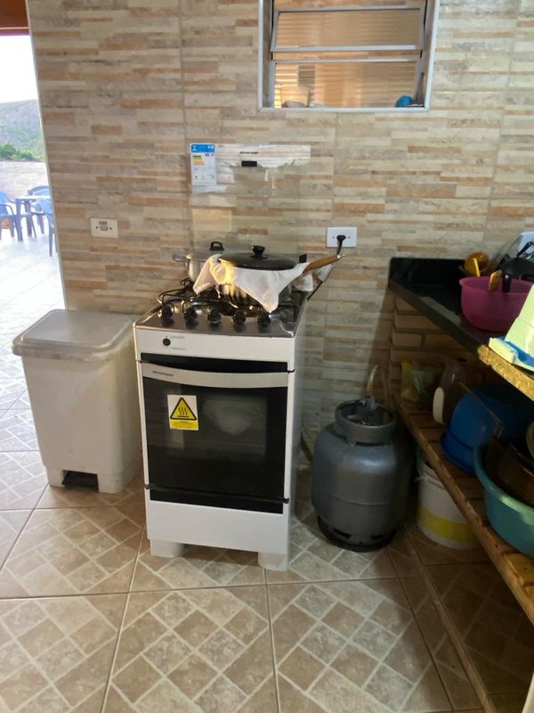 Prédio com várias quitinetes à venda no Mirante da Serra  Igaratá - 