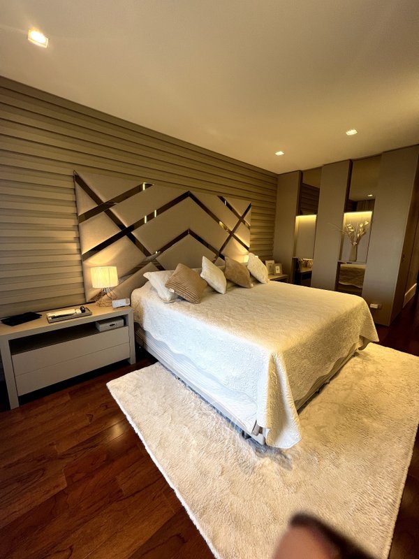 Apartamento no Condominio Majestic 250m2 - 04 suítes - 04 vagas  São Bernardo do Campo - 