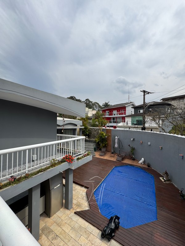 Casa de esquina no Parque dos Pássaros em SBC 450m2 - 03 dorms - 04 vagas  São Bernardo do Campo - 