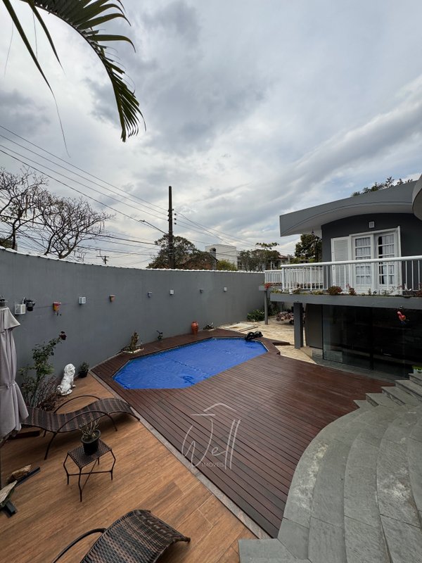 Casa de esquina no Parque dos Pássaros em SBC 450m2 - 03 dorms - 04 vagas  São Bernardo do Campo - 