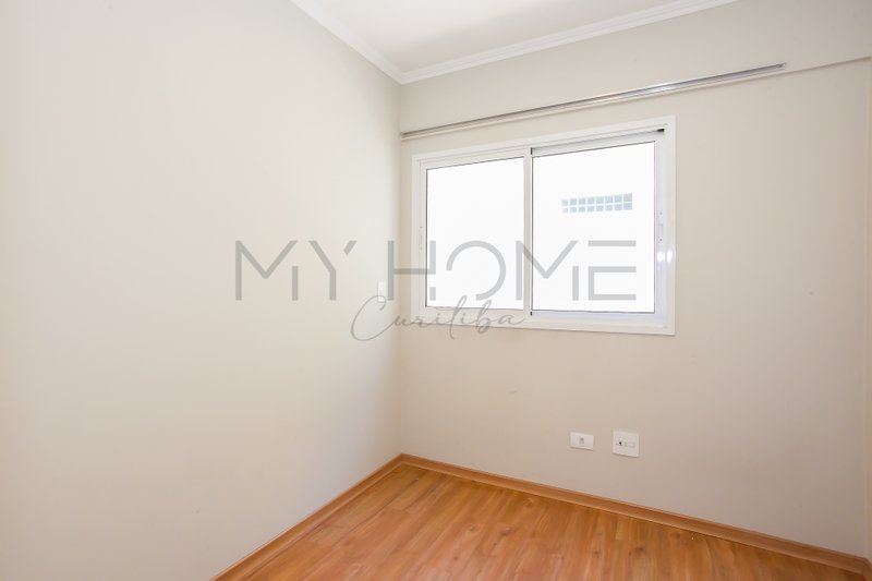 APARTAMENTO À VENDA NO PORTÃO - 2 QUARTOS - 1 SUÍTE - 1 VAGA Rua Capitão Tenente Maris de Barros Curitiba - 