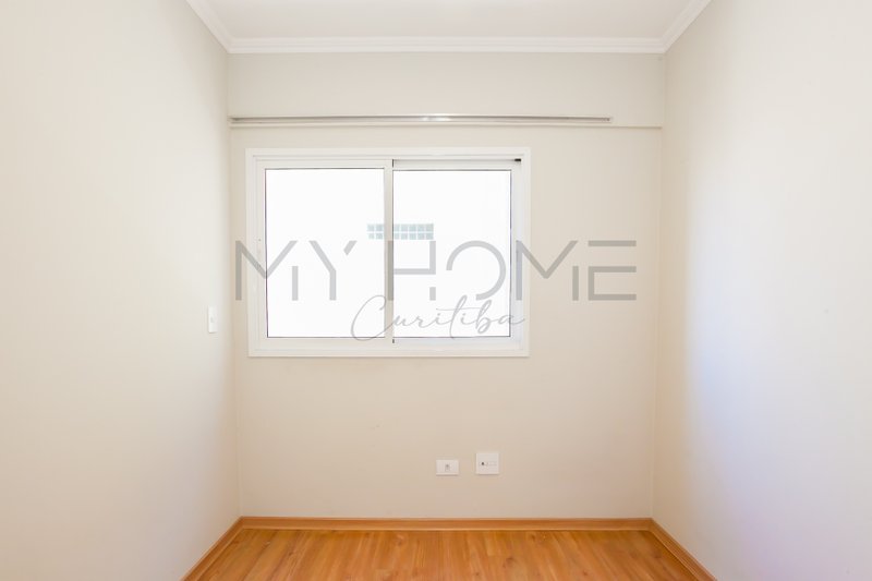 APARTAMENTO À VENDA NO PORTÃO - 2 QUARTOS - 1 SUÍTE - 1 VAGA Rua Capitão Tenente Maris de Barros Curitiba - 