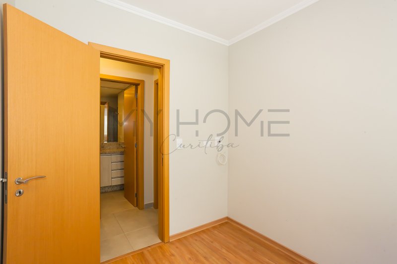 APARTAMENTO À VENDA NO PORTÃO - 2 QUARTOS - 1 SUÍTE - 1 VAGA Rua Capitão Tenente Maris de Barros Curitiba - 