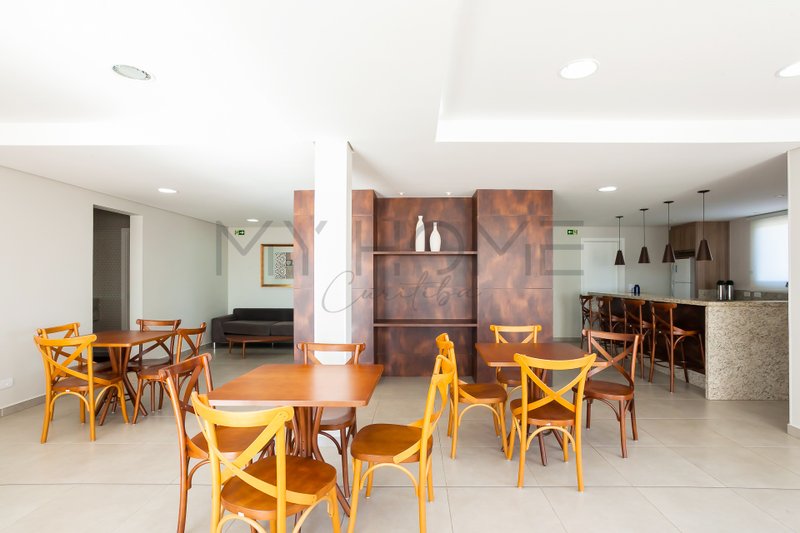APARTAMENTO À VENDA NO PORTÃO - 2 QUARTOS - 1 SUÍTE - 1 VAGA Rua Capitão Tenente Maris de Barros Curitiba - 