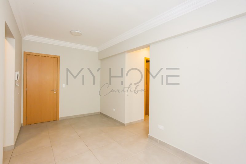APARTAMENTO À VENDA NO PORTÃO - 2 QUARTOS - 1 SUÍTE - 1 VAGA Rua Capitão Tenente Maris de Barros Curitiba - 