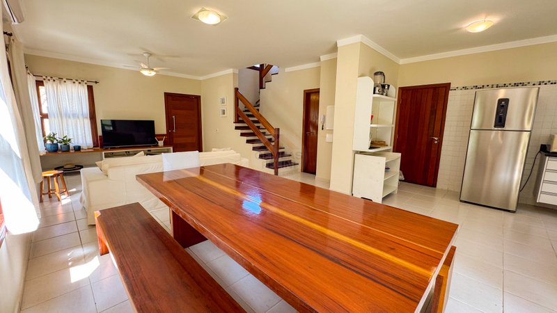Casa em condomínio na Praia de Juquehy - LOCAÇÃO ANUAL OU DIÁRIA  São Sebastião - 