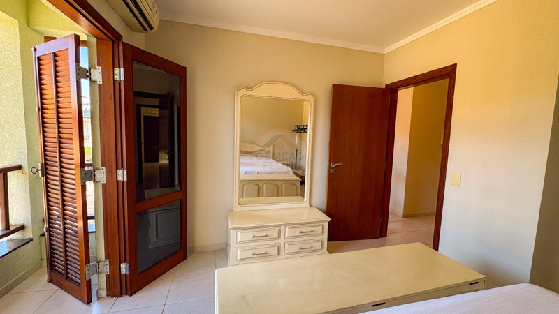 Casa em condomínio na Praia de Juquehy - LOCAÇÃO ANUAL OU DIÁRIA  São Sebastião - 