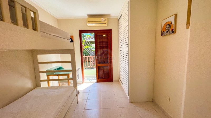 Casa em condomínio na Praia de Juquehy - LOCAÇÃO ANUAL OU DIÁRIA  São Sebastião - 