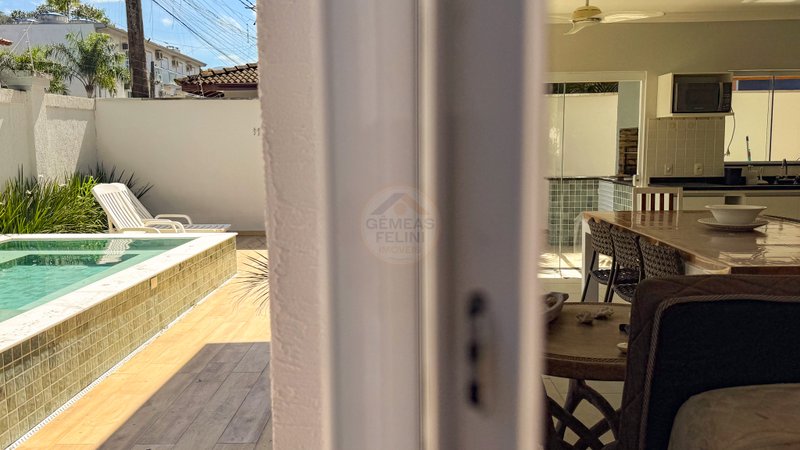 Casa em Condomínio na Praia de Juquehy - À VENDA Rua Claudio Izidoro do Espírito Santo São Sebastião - 