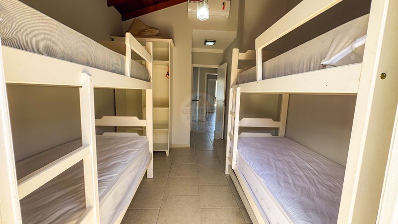 Casa em Condomínio na Praia de Juquehy - À VENDA Rua Claudio Izidoro do Espírito Santo São Sebastião - 