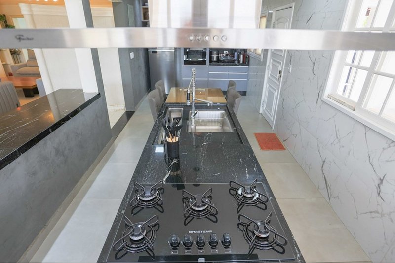 Casa à venda, 500m - 4 dorms. 2 suites - R$ 2.800.000 - Condomínio City Castelo - ITU Alameda das Andorinhas Itu - 