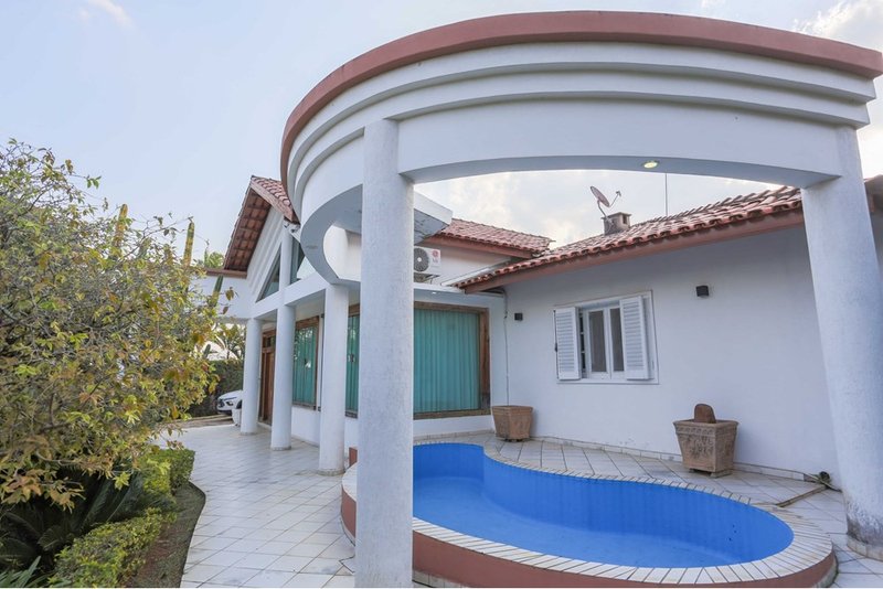 Casa à venda, 500m - 4 dorms. 2 suites - R$ 2.800.000 - Condomínio City Castelo - ITU Alameda das Andorinhas Itu - 