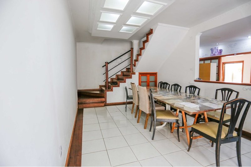 Casa à venda, 480m - R$ 1.650.000 - Pista de caminhada - Parque Campolim - Sorocaba - SP Rua Adoniran Barbosa Sorocaba - 