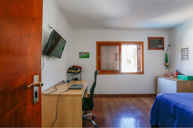 Casa à venda, 480m - R$ 1.650.000 - Pista de caminhada - Parque Campolim - Sorocaba - SP Rua Adoniran Barbosa Sorocaba - 