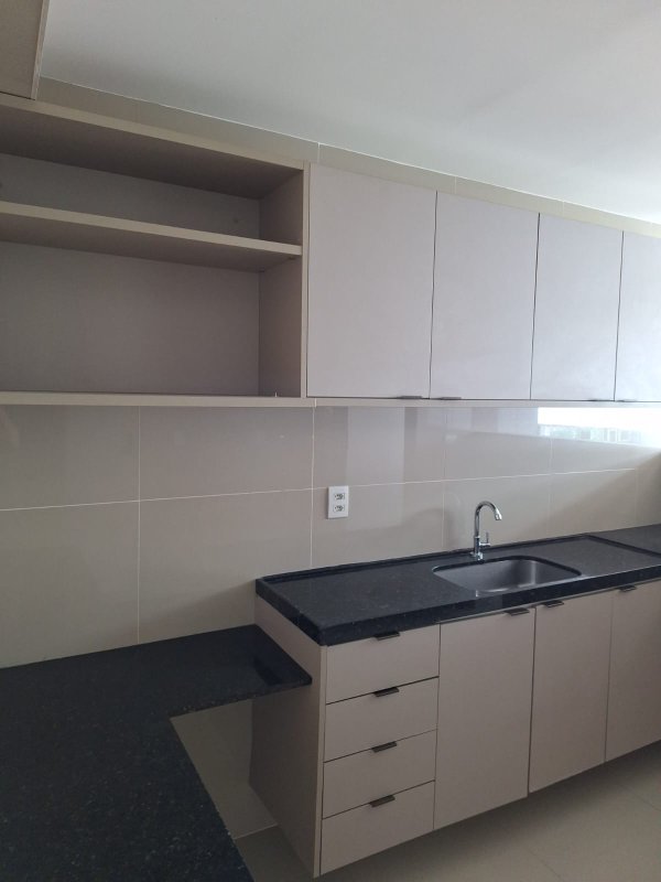 Apartamento à venda com 4 quartos sendo 2 suítes, 138m² área útil por R$ 1.410.000,00 Rua Luiz de Faria Barbosa Recife - 