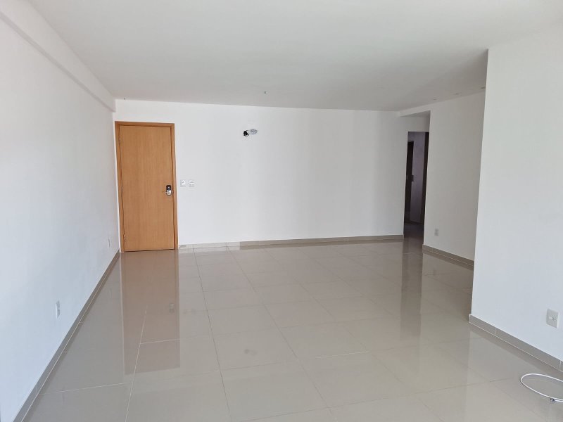 Apartamento à venda com 4 quartos sendo 2 suítes, 138m² área útil por R$ 1.410.000,00 Rua Luiz de Faria Barbosa Recife - 